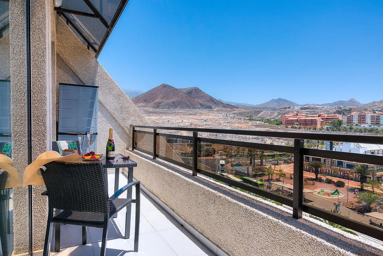 Modern Apartment Los Cristianos Center 0*, ロスクリスティアーノス スペイン