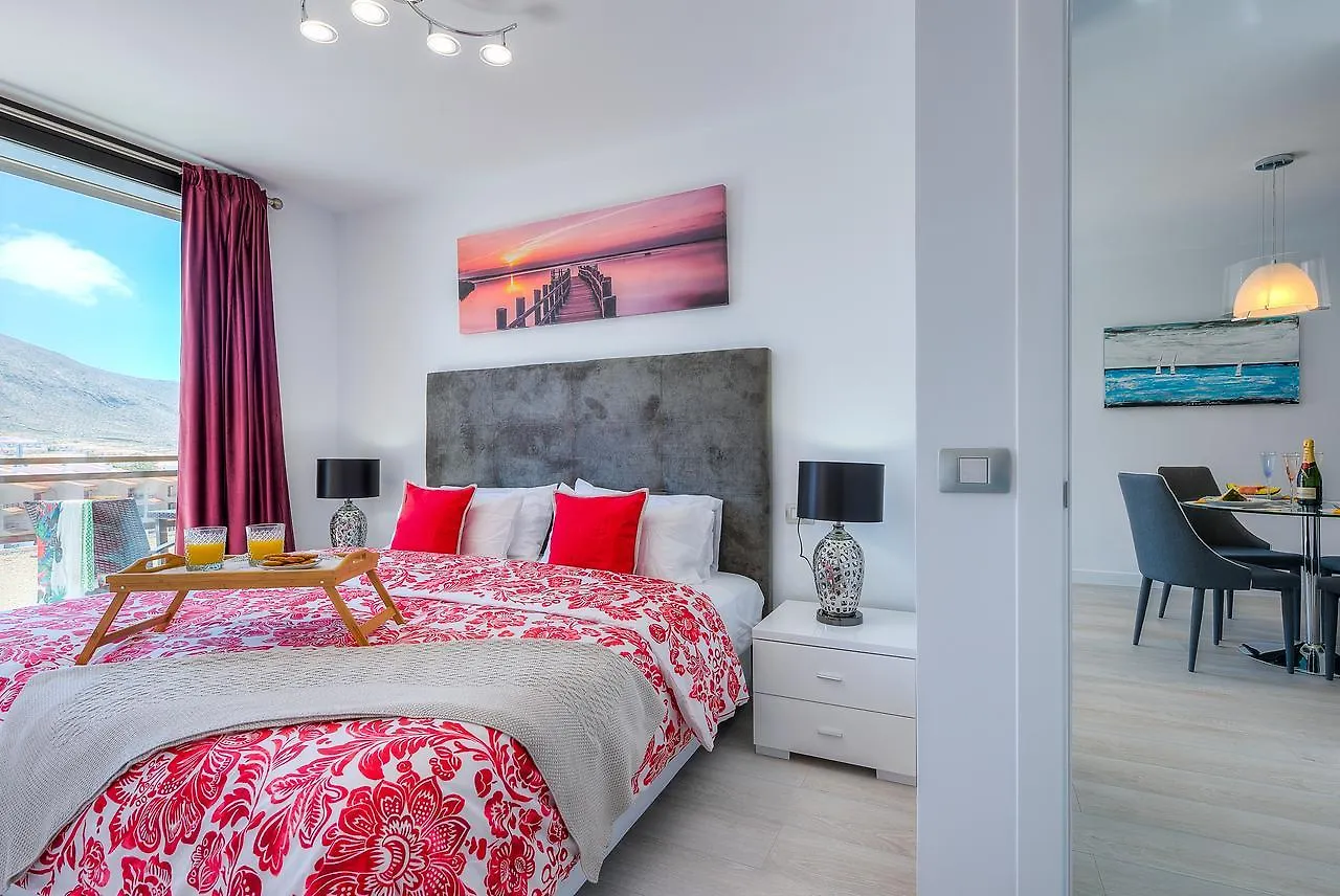 Modern Apartment Los Cristianos Center  לוס כריסטיאנוס