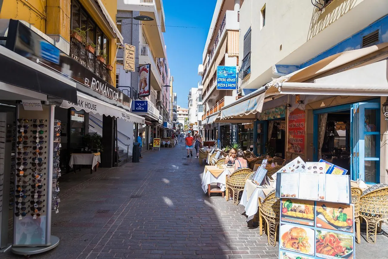 Modern Apartment Los Cristianos Center ספרד