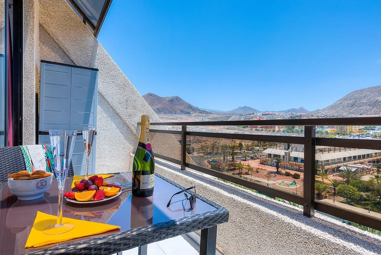 Modern Apartment Los Cristianos Center 西班牙