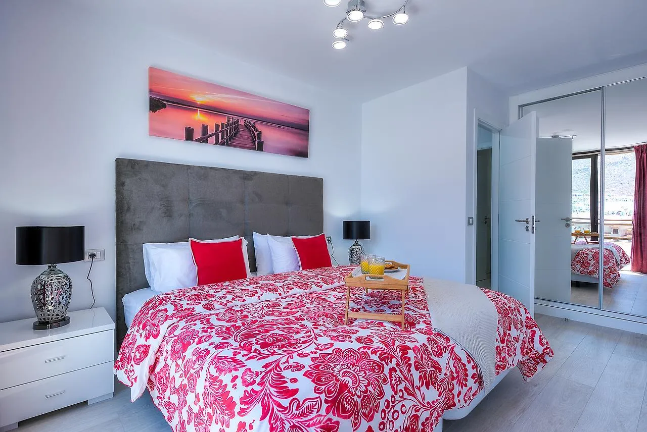 Modern Apartment Los Cristianos Center  לוס כריסטיאנוס