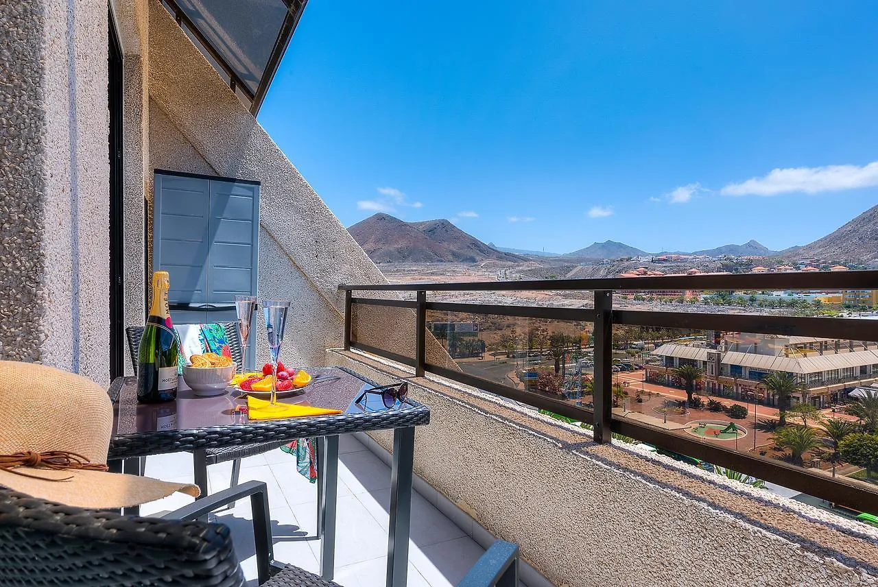 Modern Apartment Los Cristianos Center 0*, Los Cristianos (Tenerife) Spain